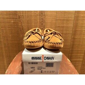 Minnetonka 102 Women's Slipper Size US 6 Kilty Softsole Brown Suede